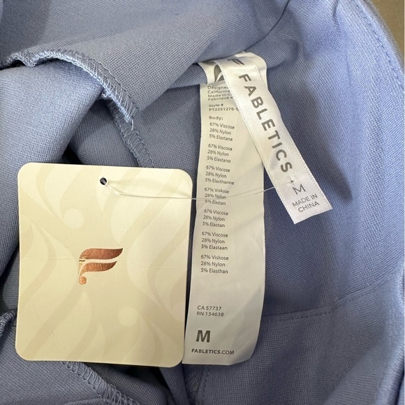 Fabletics 24/7 Skinny Pants Medium NWT - Picture 11 of 11